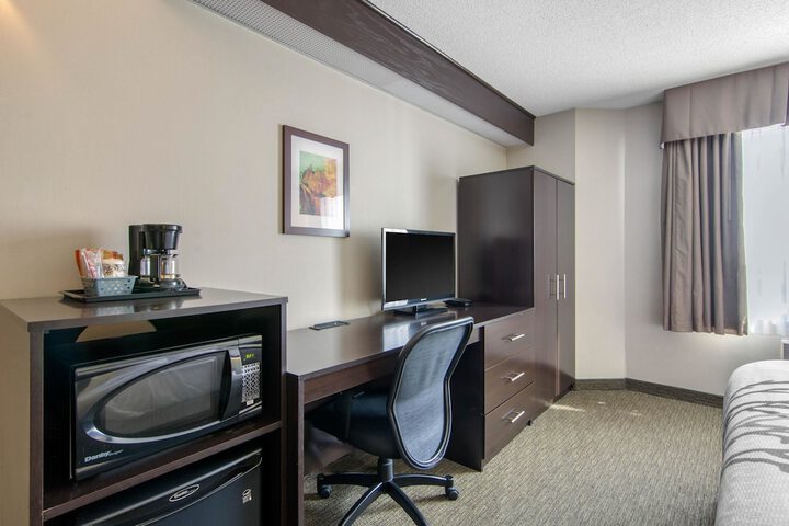 Room 27 of 50