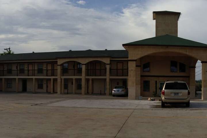 Hotel 2 of 35
