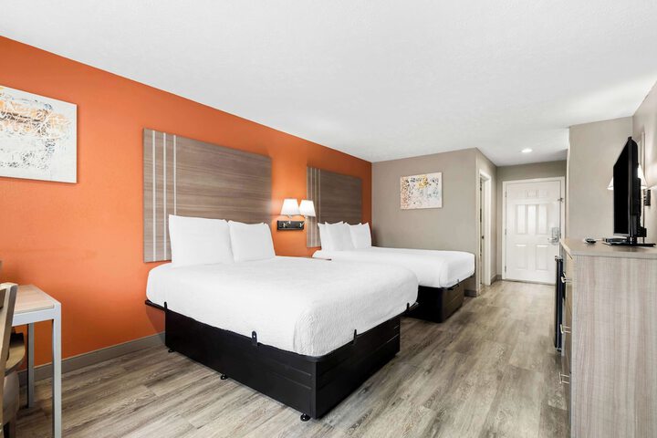 Room 16 of 32