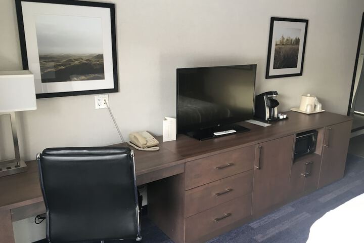 Room 15 of 40