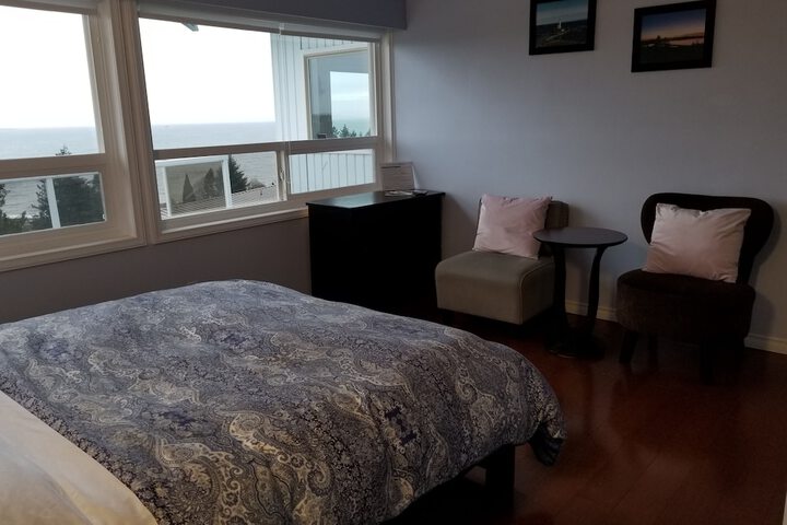 Room 42 of 123