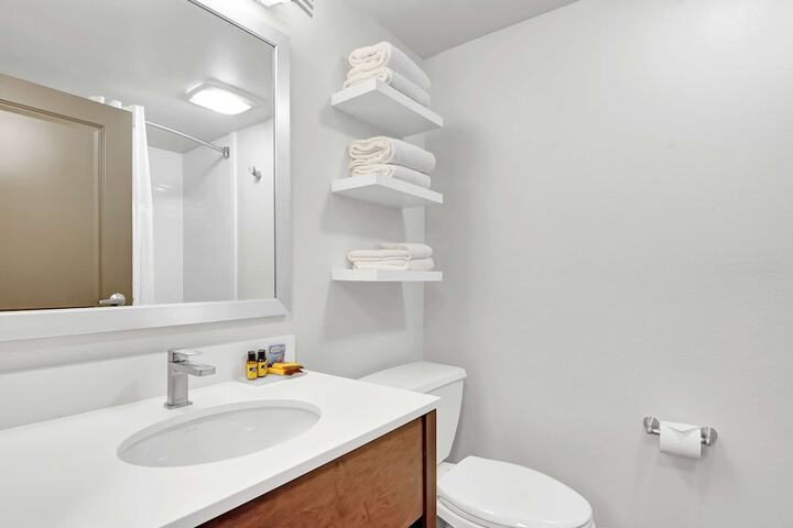 Executive Residency by Best Western Navigator Inn & Suites