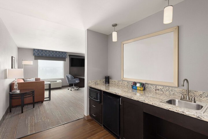Room 18 of 29