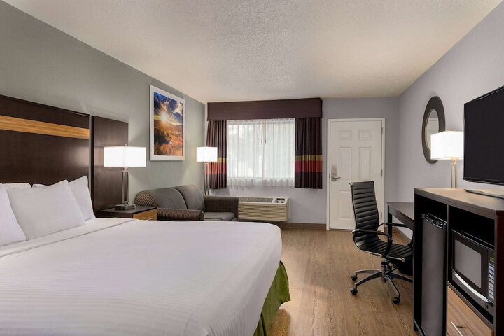 Room 22 of 26
