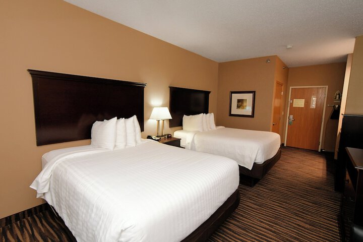 Room 6 of 118