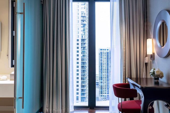 Room 56 of 111