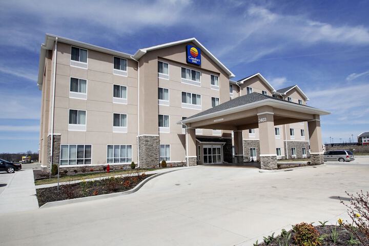 Comfort Inn & Suites Marion I-57
