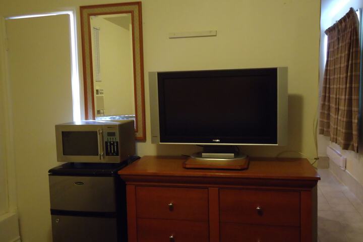 Room 26 of 34
