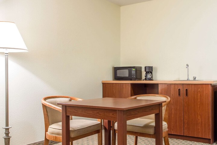 Room 16 of 45
