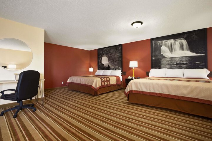 Room 21 of 36