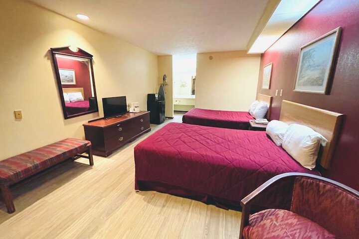 Room 25 of 31