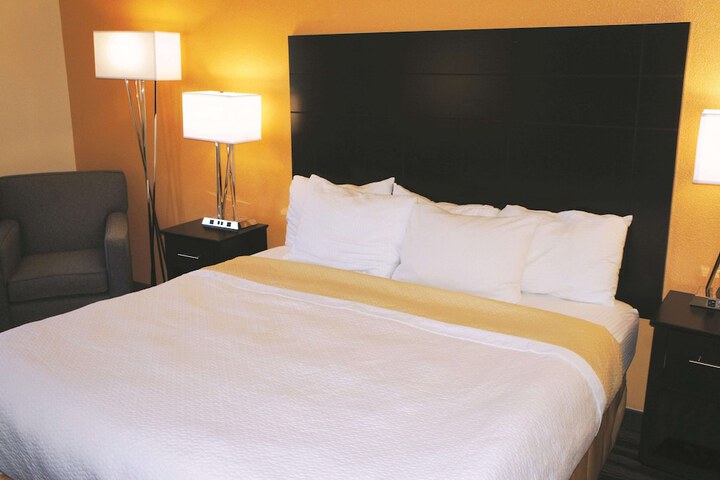 Room 22 of 40