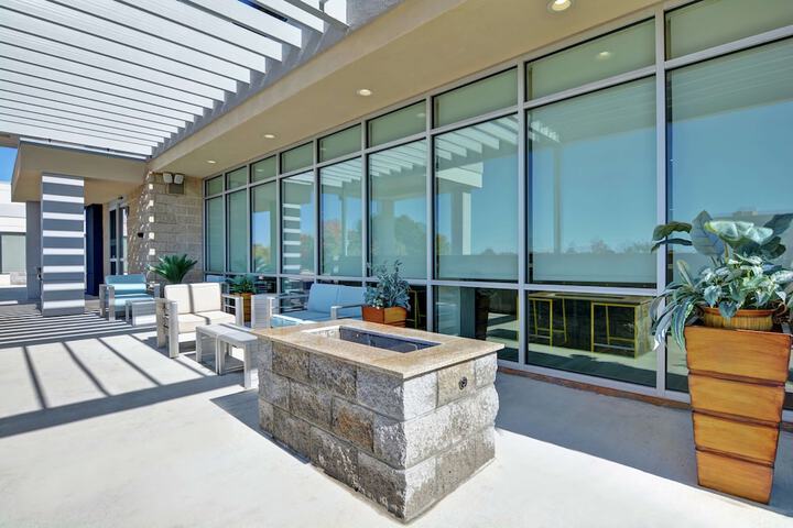 Terrace/Patio 44 of 45