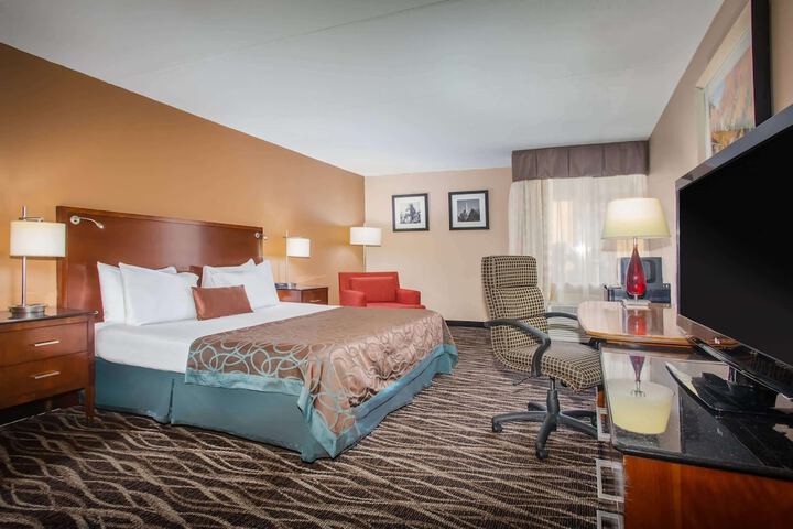 Room 14 of 39
