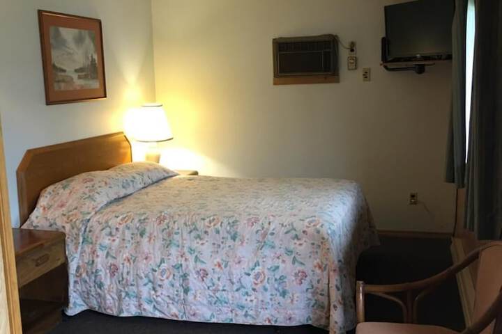 Room 17 of 35