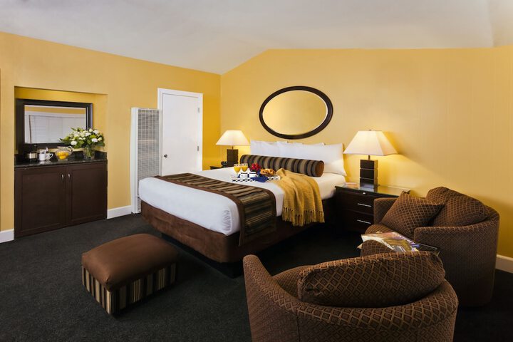Room 26 of 46