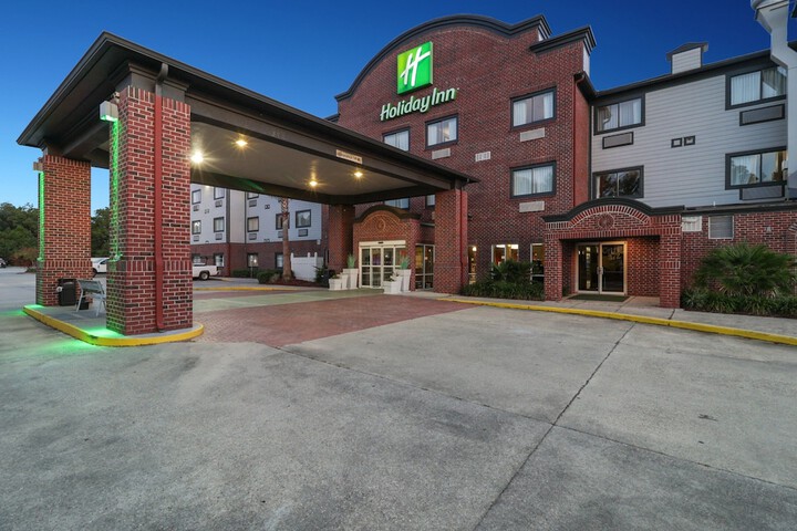 Hotel 3 of 51