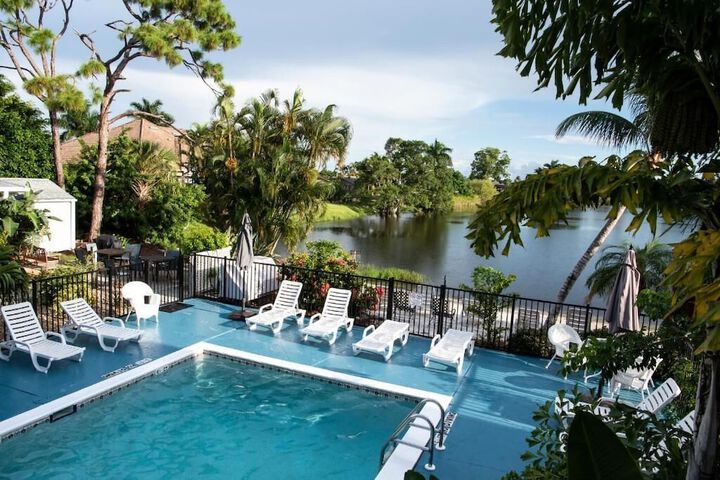 Marco Island Lakeside Inn