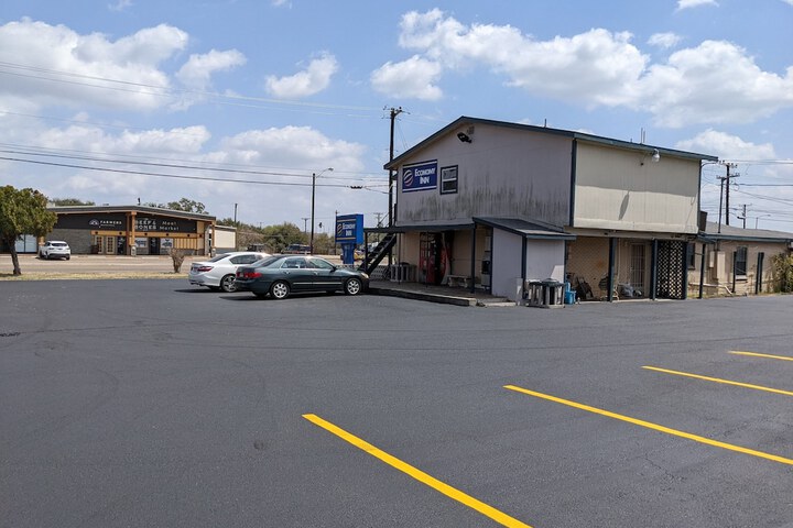 Economy Inn Kingsville