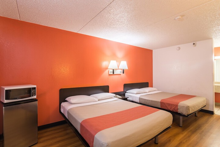 Room 26 of 33