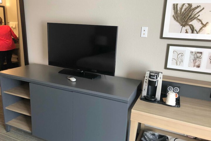 Room 14 of 38