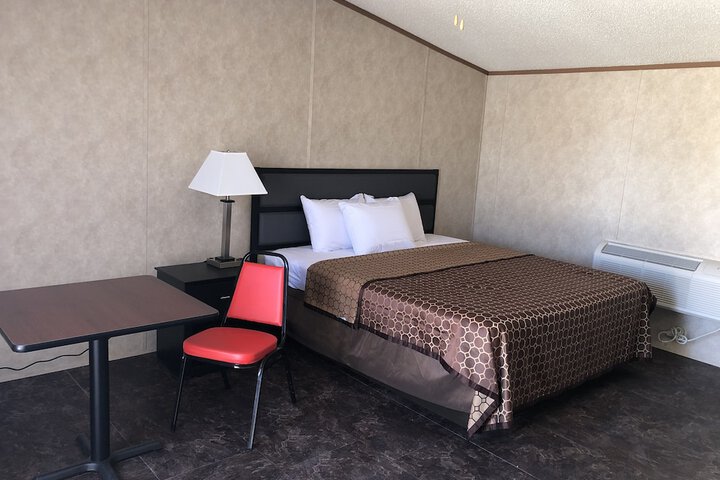 Monahans Country Inn