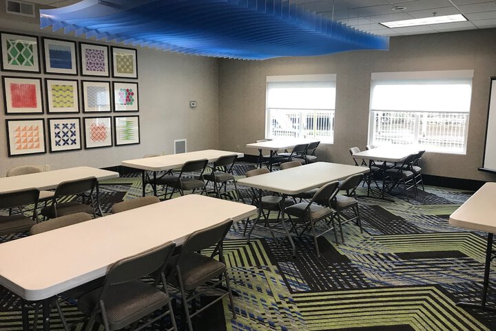 Holiday Inn Express Hotel & Suites Seaside-Convention Center by IHG
