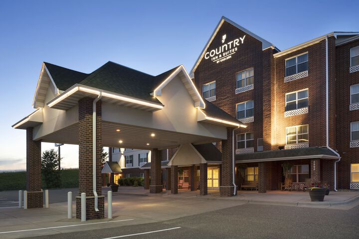 Country Inn & Suites by Radisson Shoreview-Mounds View, MN