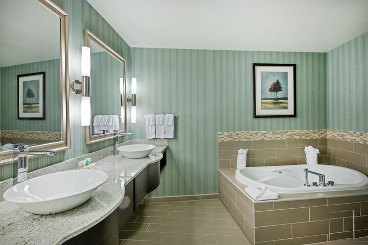 Holiday Inn Hotel & Suites Saskatoon Downtown by IHG