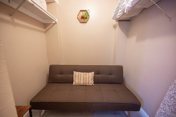 Room 26 of 63