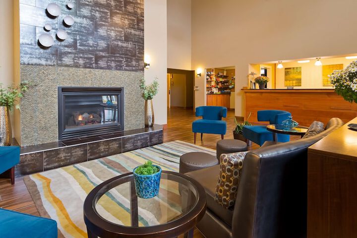 Best Western Plus Menomonie Inn & Suites