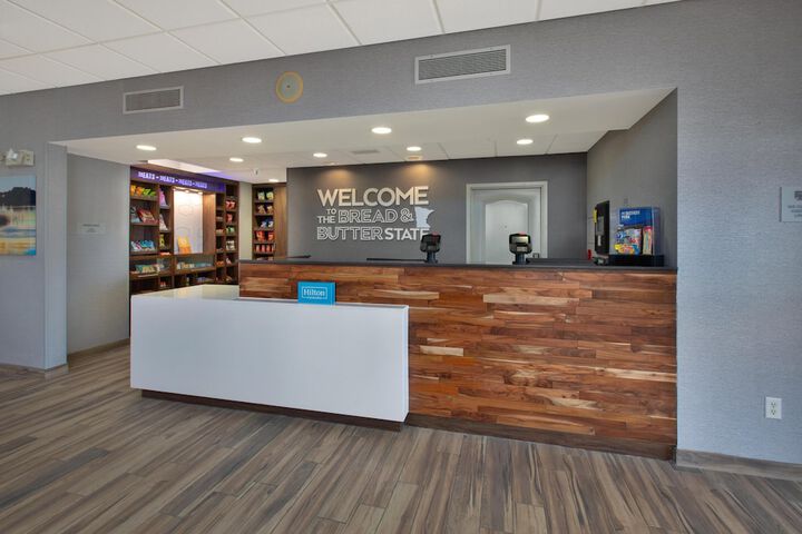 Hampton Inn & Suites St. Cloud MN
