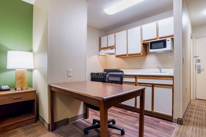 Room 16 of 26