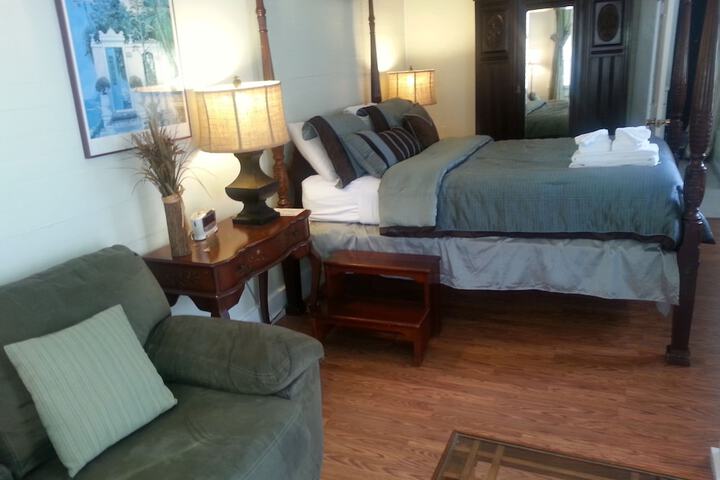Room 15 of 112