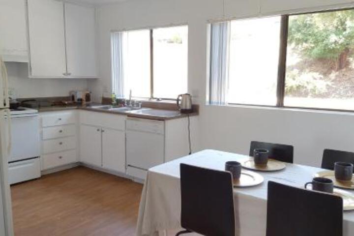 Rowland Heights Herly Apartment