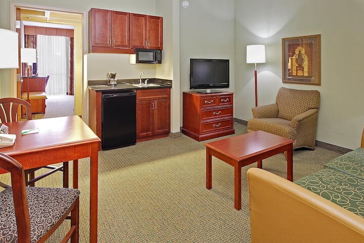 Room 16 of 35