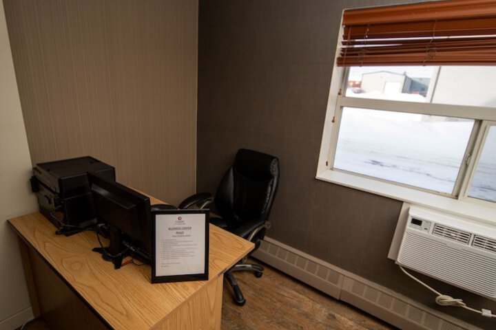 Business Center 68 of 68