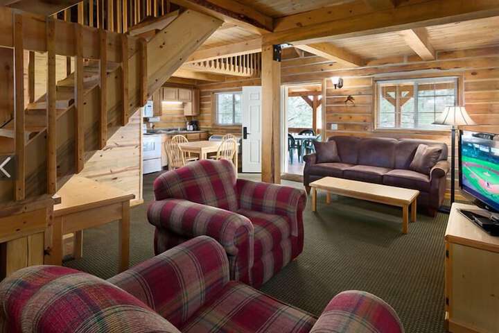 Rock Crest Lodge & Cabins