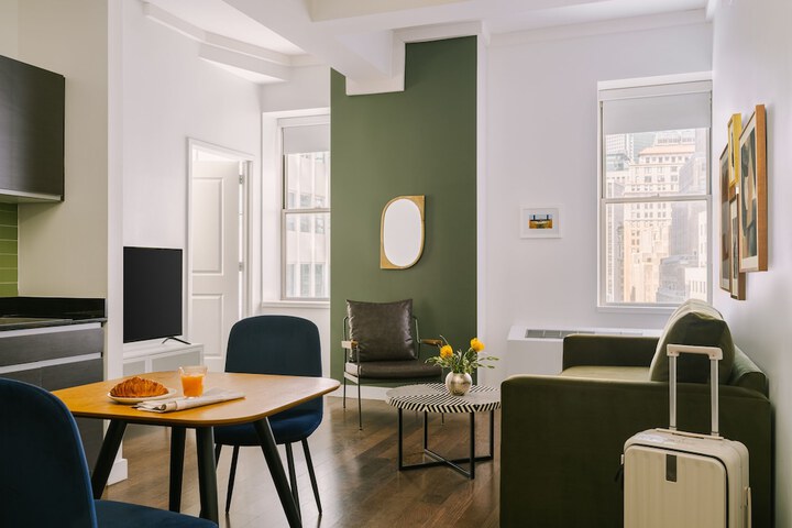 Room 22 of 52
