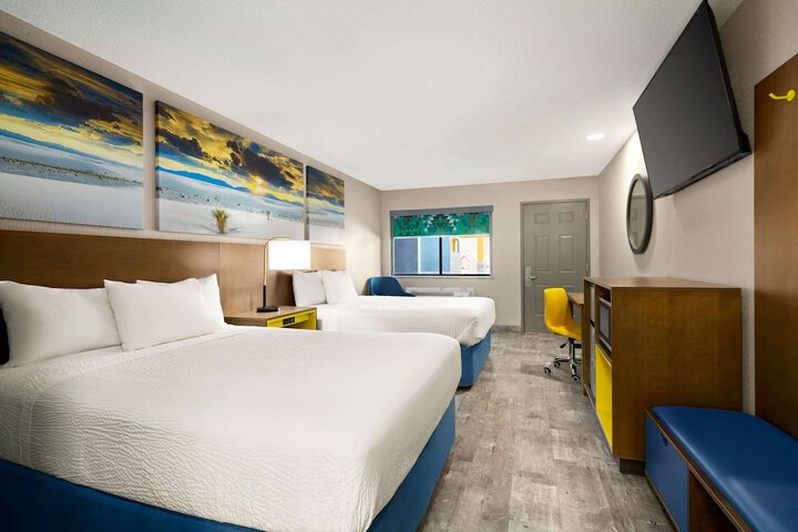 Room 22 of 44