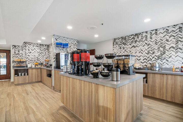Best Western Lake Oswego / Portland Hotel & Suites
