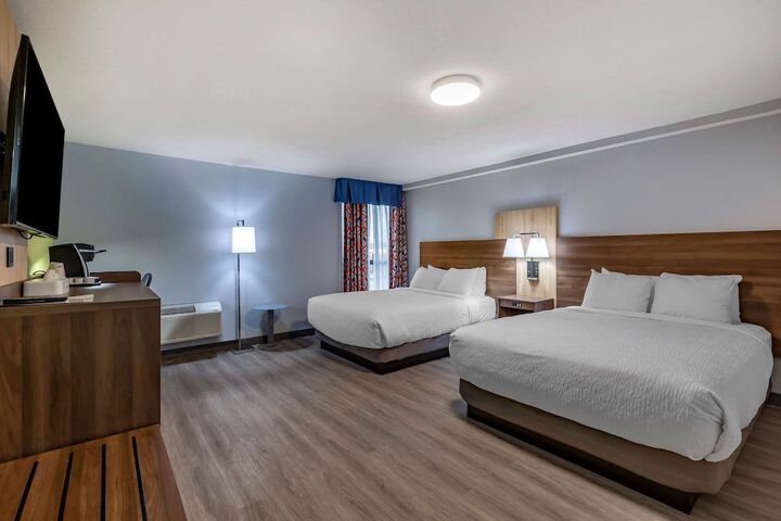 Room 10 of 39