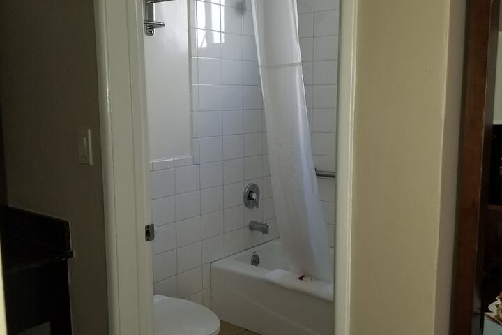 Room 21 of 24
