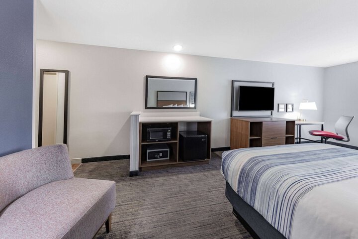 Room 31 of 53