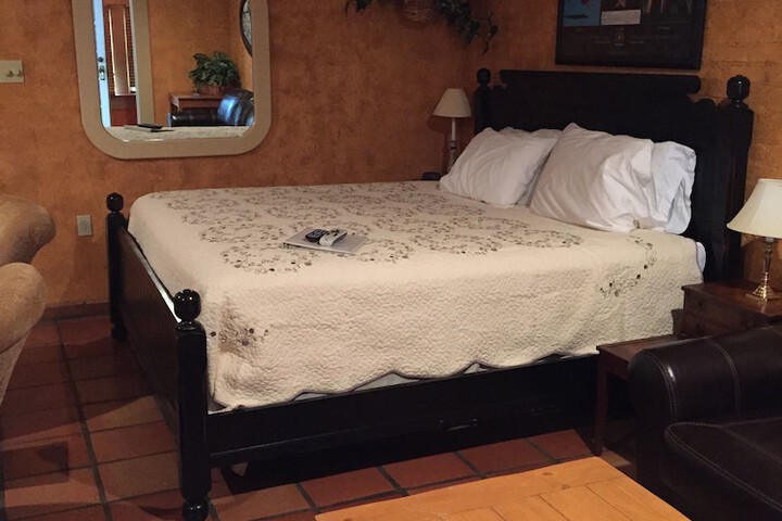 Room 27 of 63
