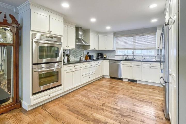 Candlewood Lake House