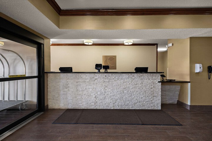 Hotel Interior 12 of 77