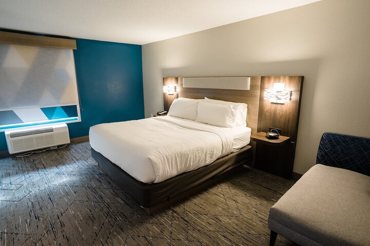 Room 41 of 61
