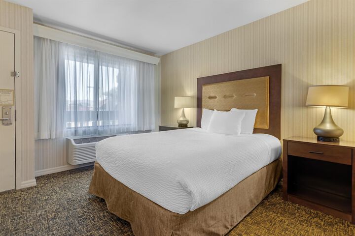 Best Western Plus Big America