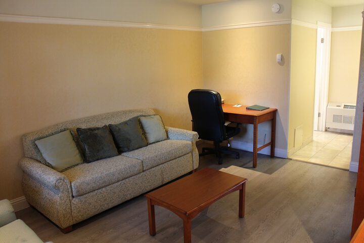 Room 16 of 60